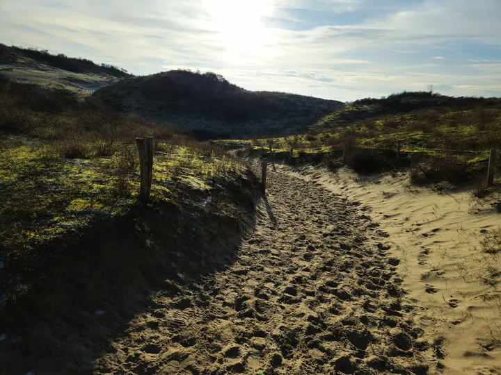 Oostnieuwkerke duinen wandeling in de koude (België)